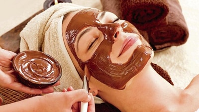 Chocolate-infused skincare you should try! (Adobe Stock)