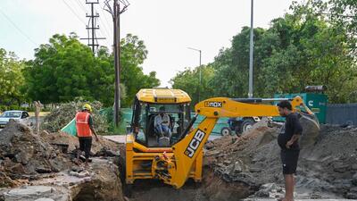 The authority’s civil department head and chief engineer Vijay Rawal said the road was built according to laid down norms. “It caved in because the leakage in the sewer line put pressure into the soil forcing the road caving in. (Sunil Ghosh/HT Photo) The authority’s civil department head and chief engineer Vijay Rawal said the road was built according to laid down norms. “It caved in because the leakage in the sewer line put pressure into the soil forcing the road caving in. (Sunil Ghosh/HT Photo)