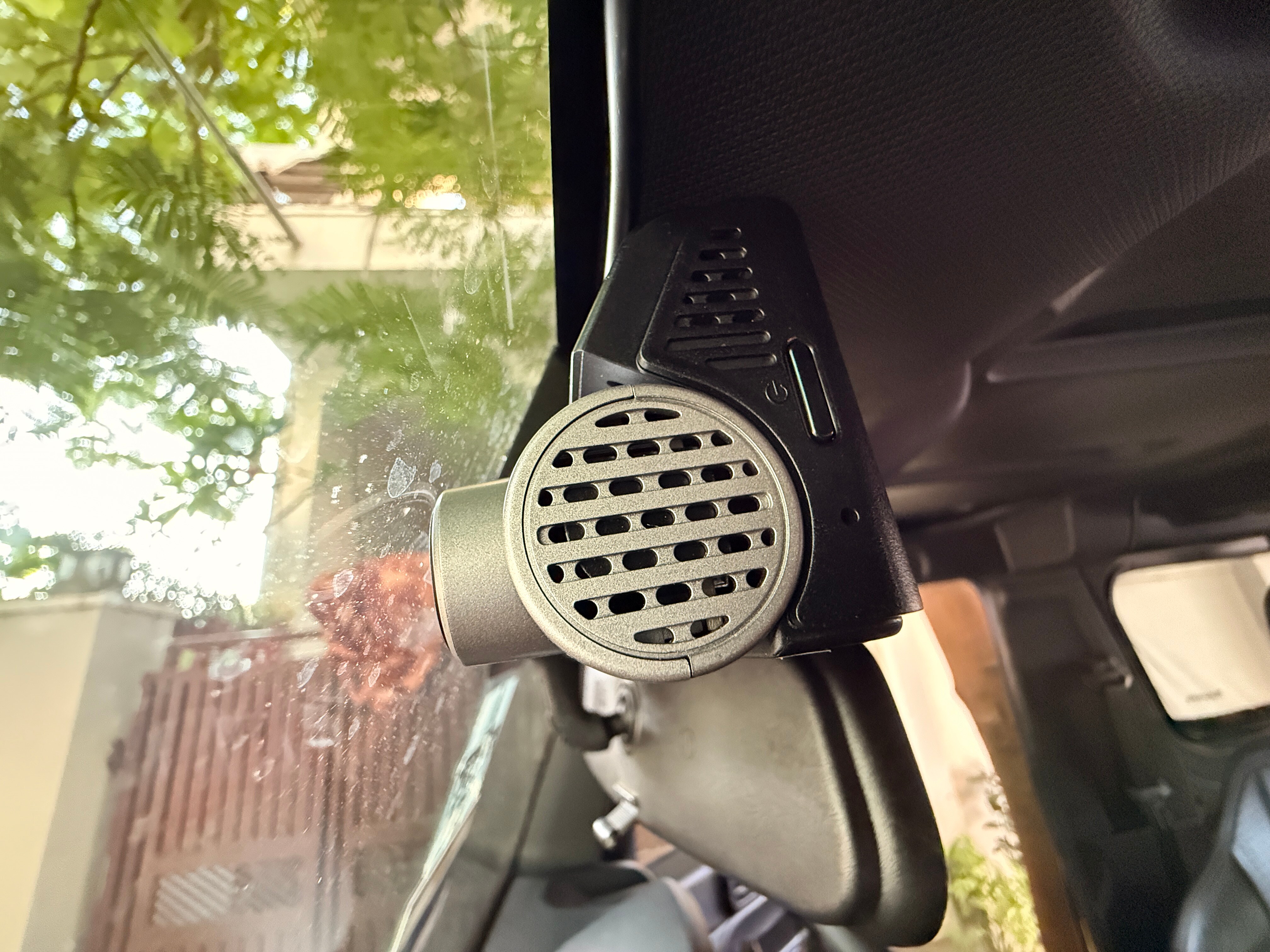 You also get a mic to capture audio. (Shaurya Sharma - HT)