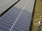 Clean energy (REUTERS)