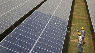 Clean energy (REUTERS) Clean energy (REUTERS)