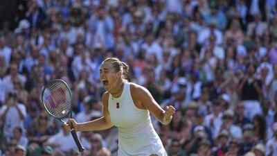 Aryana Sabalenkaa entered the semi-finals after overcoming 104th-ranked Laura Siegemund 4-6, 6-2, 6-4 at Centre Court on Tuesday. (AP) Aryana Sabalenkaa entered the semi-finals after overcoming 104th-ranked Laura Siegemund 4-6, 6-2, 6-4 at Centre Court on Tuesday. (AP)