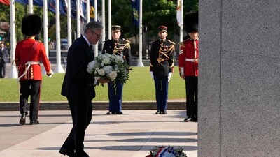 Britain's Prime Minister Keir Starmer lays a wreath at the foot of a statue of war-time Prime Minister Winston Churchill, in Parliament Square, central London on July 8, 2025, on the first day of a three-day state visit to Britain. French President Emmanuel Macron began a three-day state visit to Britain on Tuesday, which saw him address parliament and try to rekindle a purportedly warm relationship with King Charles III. (Photo by CARLOS JASSO / POOL / AFP) (AFP) Britain's Prime Minister Keir Starmer lays a wreath at the foot of a statue of war-time Prime Minister Winston Churchill, in Parliament Square, central London on July 8, 2025, on the first day of a three-day state visit to Britain. French President Emmanuel Macron began a three-day state visit to Britain on Tuesday, which saw him address parliament and try to rekindle a purportedly warm relationship with King Charles III. (Photo by CARLOS JASSO / POOL / AFP) (AFP)