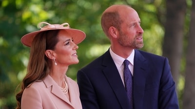 Britain's Kate, Princess of Wales and Prince William join Britain's King Charles III and Queen Camilla to welcome French President Emmanuel Macron and his wife Brigitte to Windsor Castle in Windsor, England, Tuesday, July 8, 2025.(AP Photo/Alberto Pezzali, Pool) (AP) Britain's Kate, Princess of Wales and Prince William join Britain's King Charles III and Queen Camilla to welcome French President Emmanuel Macron and his wife Brigitte to Windsor Castle in Windsor, England, Tuesday, July 8, 2025.(AP Photo/Alberto Pezzali, Pool) (AP)