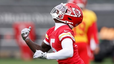 Kansas City Chiefs wide receiver Hollywood Brown takes part in a passing drill during the NFL football team's organized team activities Thursday, June 12, 2025, in Kansas City, Mo. (AP Photo/Colin E. Braley) (AP) Kansas City Chiefs wide receiver Hollywood Brown takes part in a passing drill during the NFL football team's organized team activities Thursday, June 12, 2025, in Kansas City, Mo. (AP Photo/Colin E. Braley) (AP)