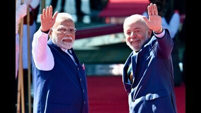 Prime Minister Narendra Modi and Brazil's President Luiz Inacio Lula da Silva during a welcome ceremony at Alvorada Palace in Brasilia. (AFP) Prime Minister Narendra Modi and Brazil's President Luiz Inacio Lula da Silva during a welcome ceremony at Alvorada Palace in Brasilia. (AFP)