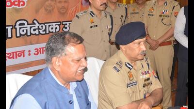 UP chief secretary Manoj Kumar Singh and DGP Rajeev Krishna reviewing Kanwar Yatra preparations in Meerut on July 8. (Sourced) UP chief secretary Manoj Kumar Singh and DGP Rajeev Krishna reviewing Kanwar Yatra preparations in Meerut on July 8. (Sourced)