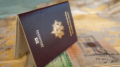 Golden visa allows individuals and their families to live, work, and study in the UAE without a national sponsor (Pixaby/Representational Image) Golden visa allows individuals and their families to live, work, and study in the UAE without a national sponsor (Pixaby/Representational Image)