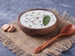 Curd with pickle can be a tasty and nutritious way to mix up your meals. (Freepik) Curd with pickle can be a tasty and nutritious way to mix up your meals. (Freepik)