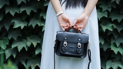 Best handbags at up to 60% off (Pexels) Best handbags at up to 60% off (Pexels)