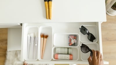 Top deals on perfume, makeup, and sunglasses (Pexels) Top deals on perfume, makeup, and sunglasses (Pexels)