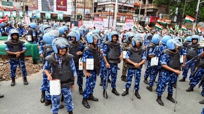 Under the 'Bandh', sectors such as state-run public transport, government offices, public sector units, banking and insurance services, postal operations, coal mining and industrial production are likely to be affected.&nbsp; (ANI)