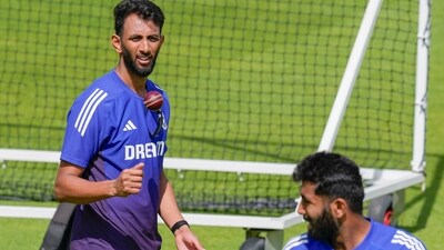 Prasidh Krishna, left, is likely to make way for Jasprit Bumrah at Lord's (PTI) Prasidh Krishna, left, is likely to make way for Jasprit Bumrah at Lord's (PTI)