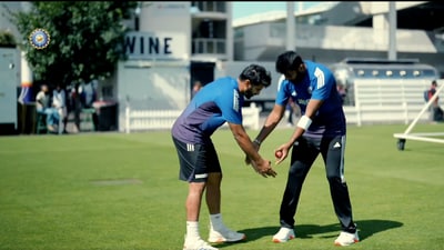 Shardul Thakur and Jasprit Bumrah's playful moment captured (BCCI Screenshot) Shardul Thakur and Jasprit Bumrah's playful moment captured (BCCI Screenshot)
