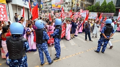 More than 25 crore workers engaged in sectors ranging from banking, insurance, postal, to coal mining, highway and construction are expected to go on a nationwide general strike on Wednesday. (ANI)
