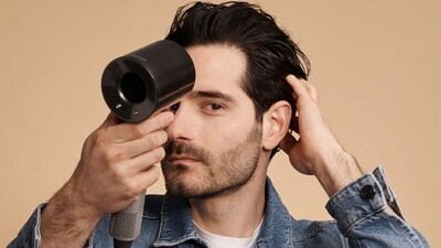 Barber secrets: 5 hair care and grooming tips men’s stylists want you to know. (Image by SEEN) Barber secrets: 5 hair care and grooming tips men’s stylists want you to know. (Image by SEEN)