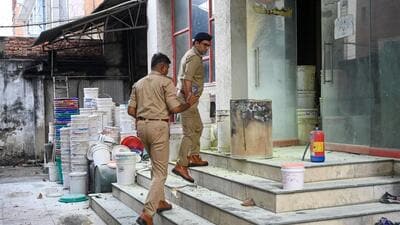 Police said all the injured, in their 30s and 40s, were rushed to a government hospital in Sector 39, from where they were referred to a hospital in Delhi for burn injury treatment. (Sunil Ghosh/HT Photo) Police said all the injured, in their 30s and 40s, were rushed to a government hospital in Sector 39, from where they were referred to a hospital in Delhi for burn injury treatment. (Sunil Ghosh/HT Photo)