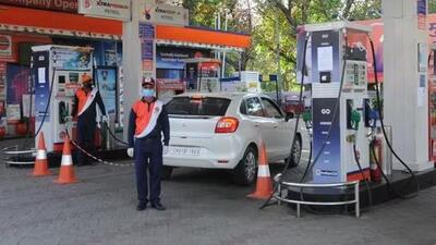 The dealers argued that permitting a fuel station on such a narrow road poses a serious risk to both traffic movement and public safety. (HT Photo) The dealers argued that permitting a fuel station on such a narrow road poses a serious risk to both traffic movement and public safety. (HT Photo)