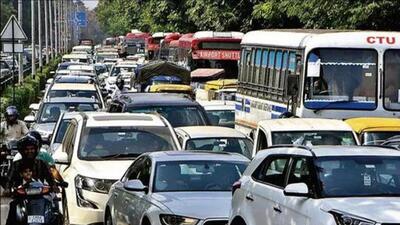 The long-promised Metro, which could have eased the ever-worsening traffic congestion from the growing number of vehicles on Chandigarh’s roads, has become a casualty of apathy and bureaucratic inertia. (HT file photo) The long-promised Metro, which could have eased the ever-worsening traffic congestion from the growing number of vehicles on Chandigarh’s roads, has become a casualty of apathy and bureaucratic inertia. (HT file photo)
