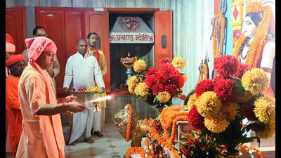 Uttar Pradesh Chief Minister and Gorakhnath temple peethadheeshwar Yogi Adityanath performs aarti on the occasion of Guru Purnima, at Gorakhnath temple in Gorakhpur on July 10. (ANI) Uttar Pradesh Chief Minister and Gorakhnath temple peethadheeshwar Yogi Adityanath performs aarti on the occasion of Guru Purnima, at Gorakhnath temple in Gorakhpur on July 10. (ANI)