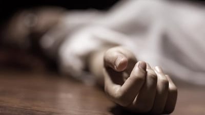 Representative picture of a dead body. A drunk  e-rickshaw driver in Delhi killed his wife and had sex with the corpse before  falling asleep beside it. (Shutterstock)