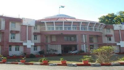 Abhijay Negi, who was represented by Abhijay Negi and Snigdha Tiwari, argued that the SEC’s clarification was inconsistent with the statutory mandate of Section 9(6) and 9(7) of the 2016 Act. (State Election Commission, Uttarakhand) Abhijay Negi, who was represented by Abhijay Negi and Snigdha Tiwari, argued that the SEC’s clarification was inconsistent with the statutory mandate of Section 9(6) and 9(7) of the 2016 Act. (State Election Commission, Uttarakhand)