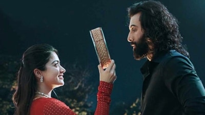 Rashmika Mandanna and Ranbir Kapoor in Animal Rashmika Mandanna and Ranbir Kapoor in Animal