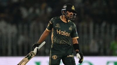 Pakistan coach Mike Hesson ended all speculations after reports surfaced of Babar Azam being asked to do wicketkeeping (AFP)