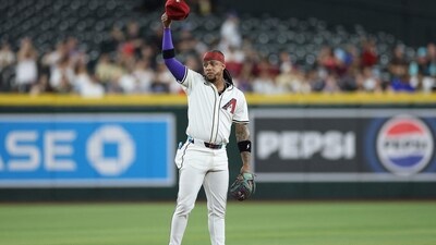 Ketel Marte #4 of the Arizona Diamondbacks waves to the fans as he is recognized for his All-Star game starter selection (Getty Images via AFP) Ketel Marte #4 of the Arizona Diamondbacks waves to the fans as he is recognized for his All-Star game starter selection (Getty Images via AFP)