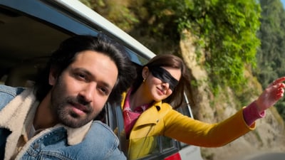 Aankhon Ki Gustaakhiyan review: Despite a confident debut by Shanaya Kapoor and decent performance from Vikrant Massey, the film fails to ignite passion, leaving viewers disappointed. Aankhon Ki Gustaakhiyan review: Despite a confident debut by Shanaya Kapoor and decent performance from Vikrant Massey, the film fails to ignite passion, leaving viewers disappointed.