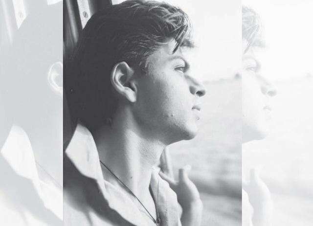 Actor Amar Talwar has been posting old photos of Shah Rukh Khan. What’s the lore? (INSTAGRAM/@AMARTHETALWAR) Actor Amar Talwar has been posting old photos of Shah Rukh Khan. What’s the lore? (INSTAGRAM/@AMARTHETALWAR)