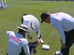 Ravi Shastri and Ian Ward were unimpressed with the umpires' delayed decision to change the ball Ravi Shastri and Ian Ward were unimpressed with the umpires' delayed decision to change the ball
