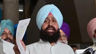Leader of Opposition Partap Singh Bajwa stressed the need for meaningful, transparent and accountable debate. (HT)