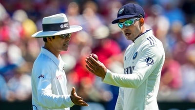 Shubman Gill argued with the umpire after the second new ball was changed after 68 balls during England's innings. (PTI) Shubman Gill argued with the umpire after the second new ball was changed after 68 balls during England's innings. (PTI)