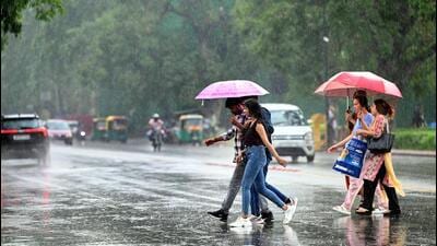 Rain near Janpath in New Delhi on Saturday. (Arvind Yadav/HT photo) Rain near Janpath in New Delhi on Saturday. (Arvind Yadav/HT photo)