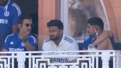 Gautam Gambhir talks to Shubman Gill and Rishabh Pant during the second session of Day 3 at Lord's (X)