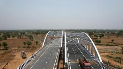 A stretch of the Delhi-Mumbai expressway. (HT Photo)