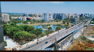 Bengaluru faces several challenges, including traffic congestion, water management, and unplanned growth. (Shutterstock)