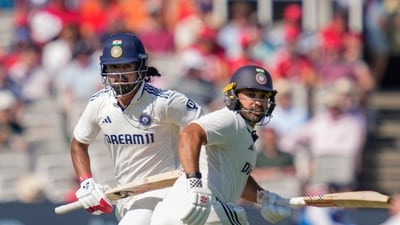 KL Rahul and Karun Nair gave a solid platform after Yashasvi Jaiswal's early wicket, but their stand was cut short after Nair shouldered arms and saw one hit his pads in line. (PTI) KL Rahul and Karun Nair gave a solid platform after Yashasvi Jaiswal's early wicket, but their stand was cut short after Nair shouldered arms and saw one hit his pads in line. (PTI)