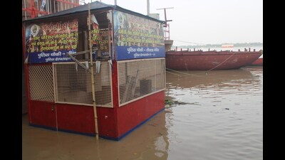 Rising water levels of the Ganga at Dashashwamedh Ghat in Varanasi on Saturday (Rajesh Kumar) Rising water levels of the Ganga at Dashashwamedh Ghat in Varanasi on Saturday (Rajesh Kumar)