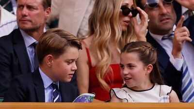 Britain's Prince George and his sister Princess Charlotte in the royal box in centre court during the men's singles final between Spain's Carlos Alcaraz and Italy's Jannik Sinner REUTERS/Andrew Couldridge (REUTERS)