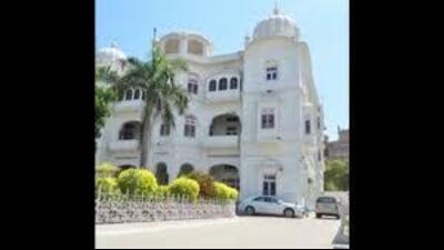 The meeting will be held at SGPC headquarter at Teja Singh Samundri Hall. The meeting will be held at SGPC headquarter at Teja Singh Samundri Hall.
