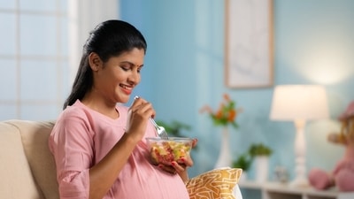 Pregnant women benefit by aligning their diet plans according to the changing nutritional needs of each trimester during pregnancy. (Shutterstock) Pregnant women benefit by aligning their diet plans according to the changing nutritional needs of each trimester during pregnancy. (Shutterstock)