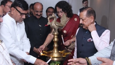 The event was graced by Chief Guest Dr Jitendra Goyal, Union Minister of Science, and Guest of Honour Dr Anil Goyal, MLA from Delhi The event was graced by Chief Guest Dr Jitendra Goyal, Union Minister of Science, and Guest of Honour Dr Anil Goyal, MLA from Delhi