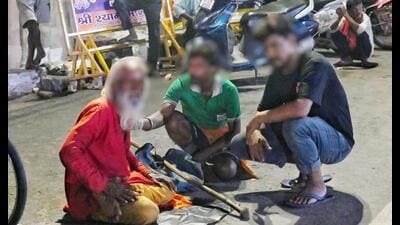 According to the report, 2,411 people were found to be engaged in begging at 101 locations in eight zones of Lucknow. (File Photo) According to the report, 2,411 people were found to be engaged in begging at 101 locations in eight zones of Lucknow. (File Photo)