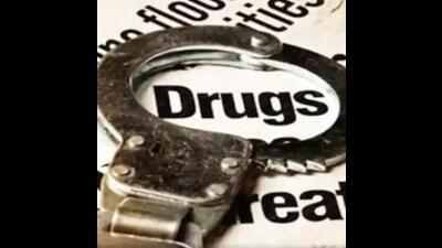As part of the ongoing campaign against drugs ‘Yudh Nashian Virudh’ launched by the Punjab government that entered 135th day today, the state police on Monday arrested 109 drug smugglers and recovered 2.7 kg heroin, 1.5 kg opium, 42 kg poppy husk and  ₹7.18 lakh drug money from their possession. (Representational image)