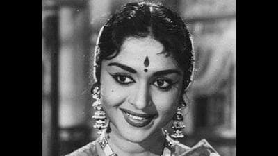 Born on January 7, 1938 in Bengaluru, B Saroja Devi was awarded Padma Shri in 1967 and Padma Bhushan in 1992 (HT photo) Born on January 7, 1938 in Bengaluru, B Saroja Devi was awarded Padma Shri in 1967 and Padma Bhushan in 1992 (HT photo)