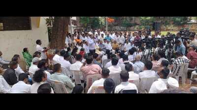 On Monday, several progressive organisations, including Sambhaji Brigade, Maratha Seva Sangh, Maratha Mahasangh, Maratha Kranti Morcha, Shivsangram, as well as political parties like NCP (Sharad Pawar faction), Congress (UBT), and others gathered at Vyayam Shala in Shivajinagar Gaothan, Pune, to condemn the incident and discuss their next steps. (HT) On Monday, several progressive organisations, including Sambhaji Brigade, Maratha Seva Sangh, Maratha Mahasangh, Maratha Kranti Morcha, Shivsangram, as well as political parties like NCP (Sharad Pawar faction), Congress (UBT), and others gathered at Vyayam Shala in Shivajinagar Gaothan, Pune, to condemn the incident and discuss their next steps. (HT)