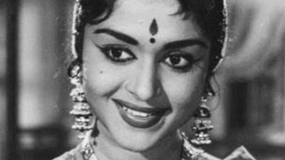 B Saroja Devi's acting skills and looks made her a superstar in Kannada, Tamil and Telugu film industries. B Saroja Devi's acting skills and looks made her a superstar in Kannada, Tamil and Telugu film industries.