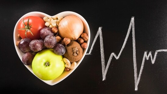 Eat these 10 foods for healthier heart and reduced disease risk. (Freepik)